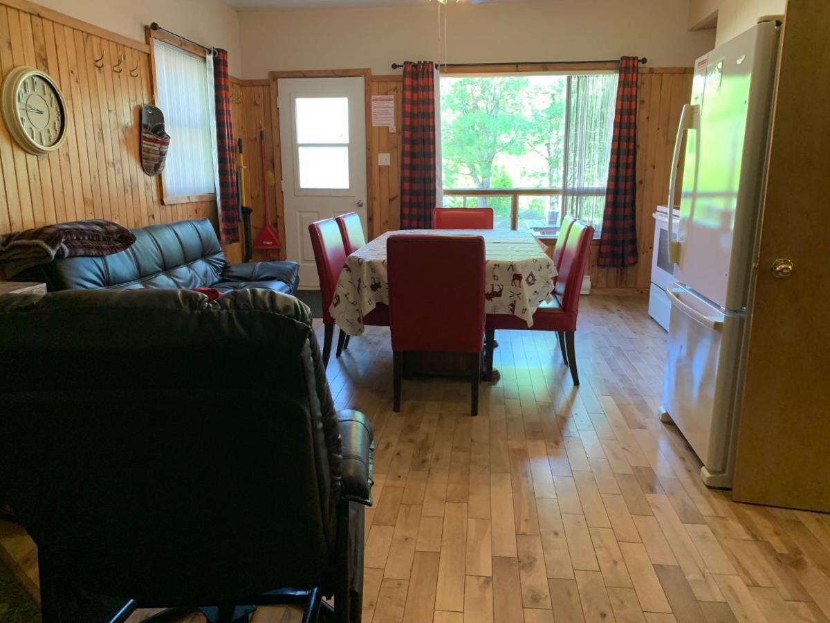 Camping Chalets Spas Pignons Rouges Saint Romain エクステリア 写真