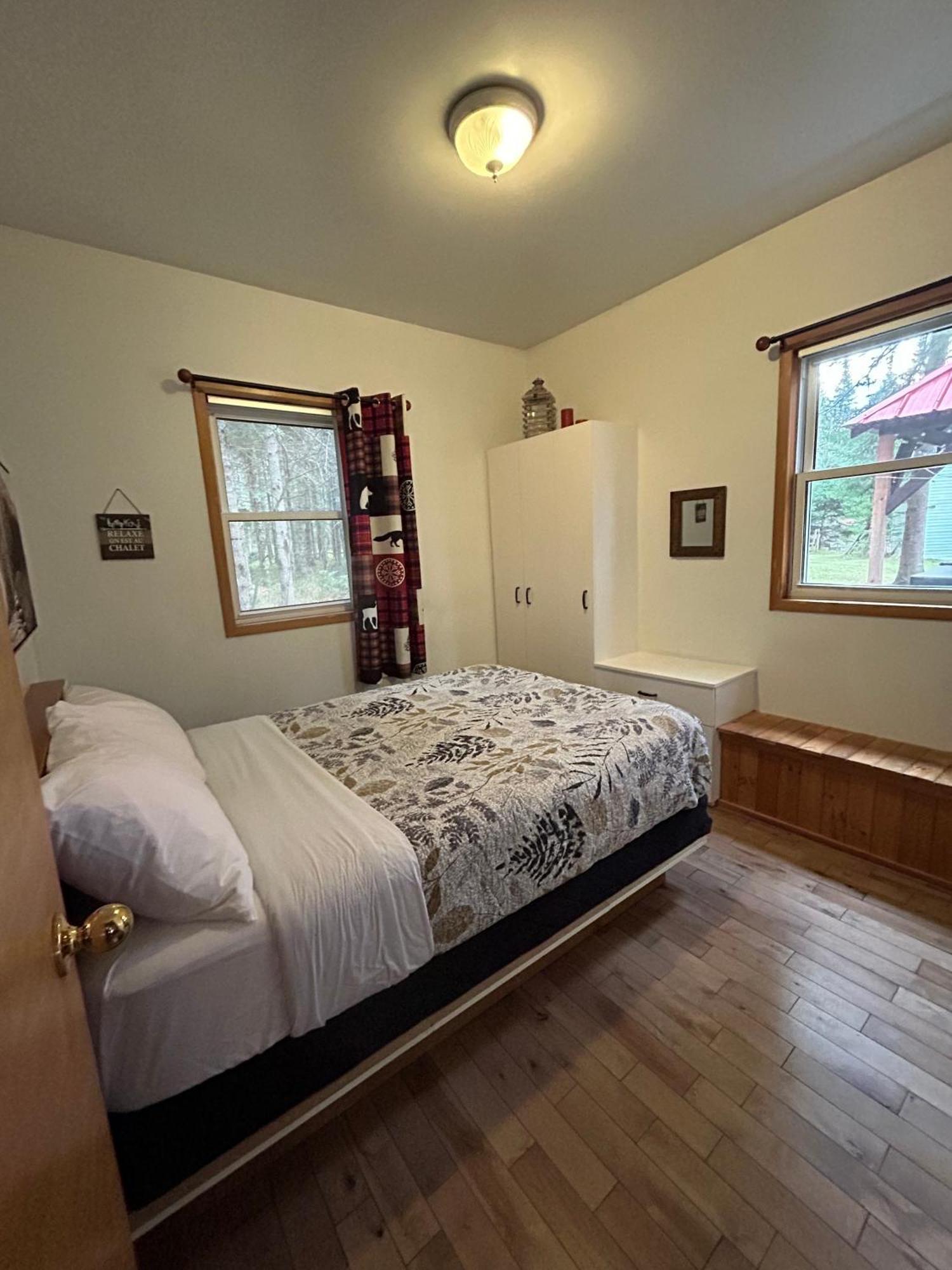Camping Chalets Spas Pignons Rouges Saint Romain エクステリア 写真